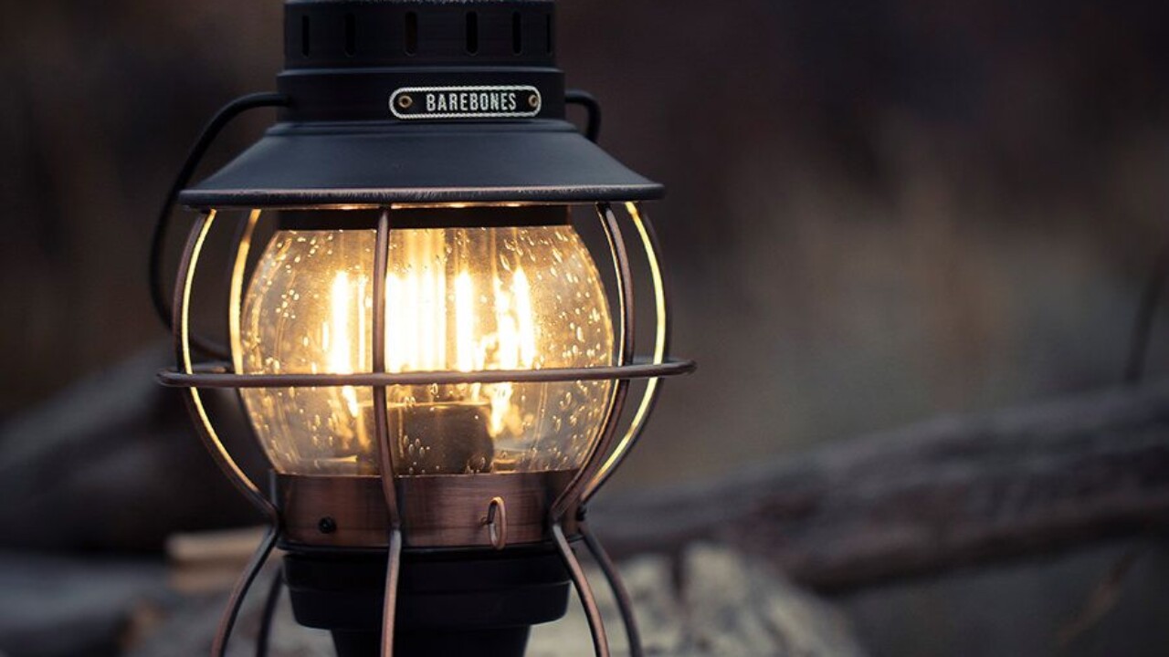 railroad_lantern_02_900x-
