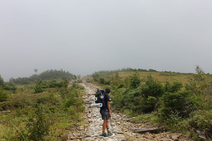 折立から登山スタート　稜線上の太郎平を目指す
