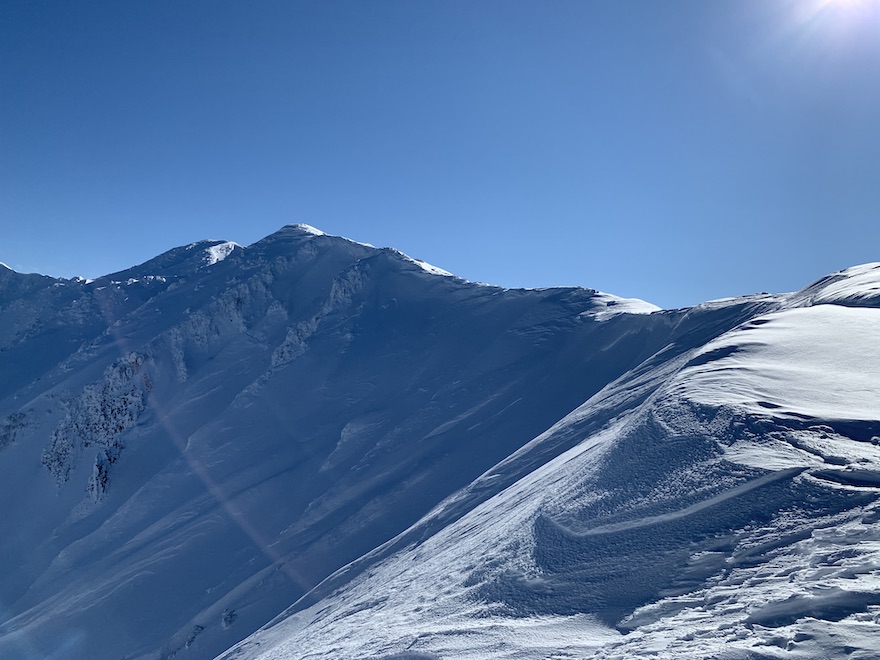 雪に覆われた大山登山を実際にレポート